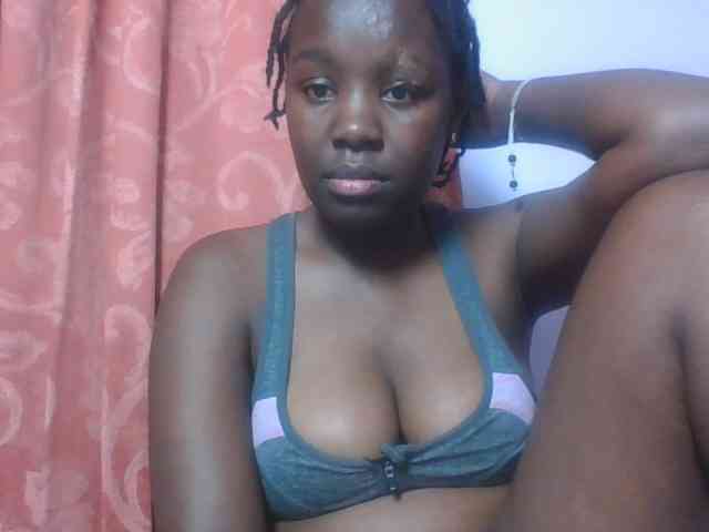 SweetAriah webcam