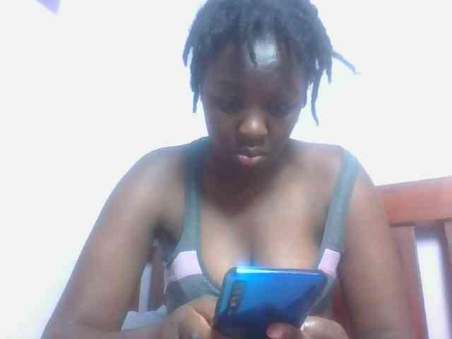 SweetAriah webcam