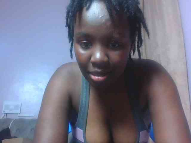 SweetAriah webcam