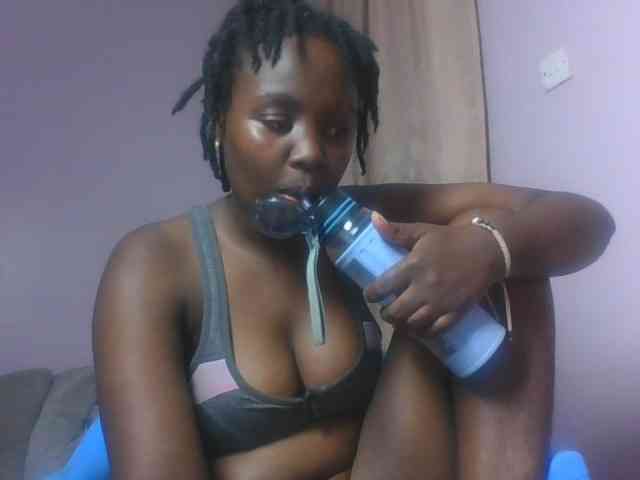 SweetAriah webcam