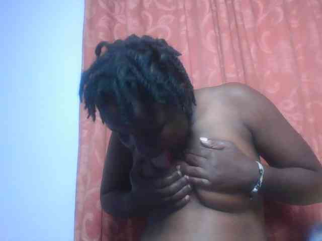 SweetAriah webcam
