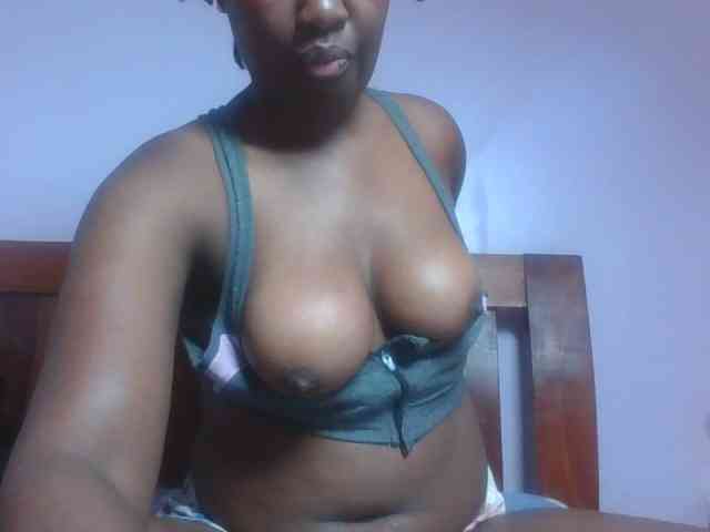 SweetAriah webcam