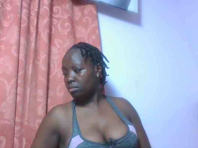 SweetAriah webcam