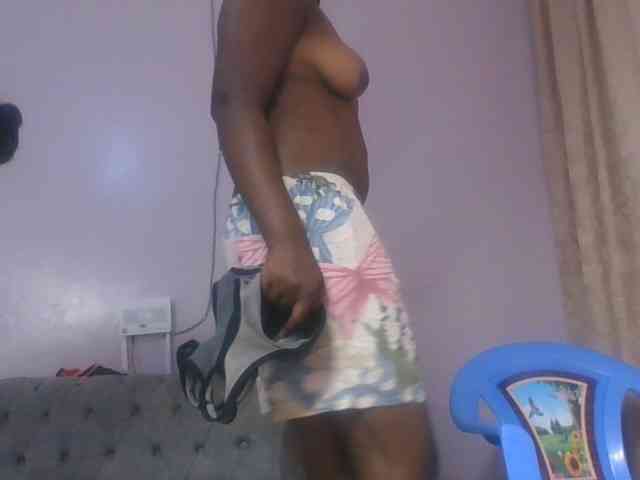 SweetAriah webcam