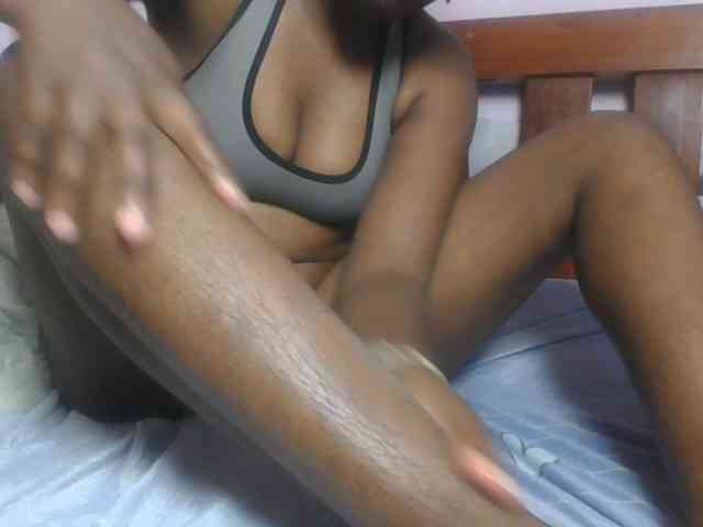 SweetAriah webcam