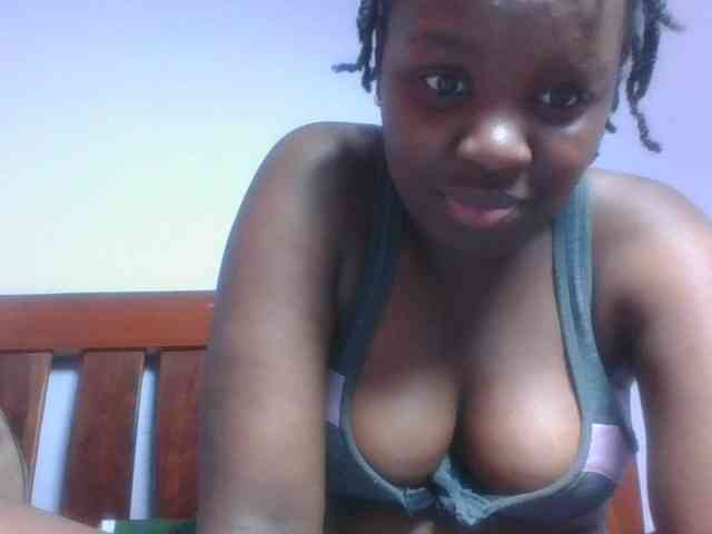 SweetAriah webcam