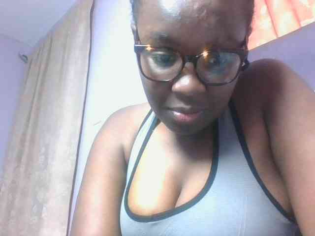 SweetAriah webcam