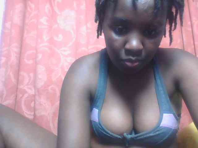 SweetAriah webcam