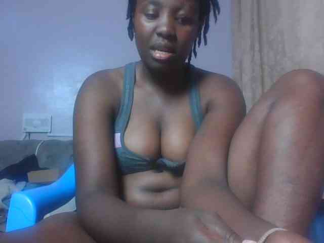 SweetAriah webcam