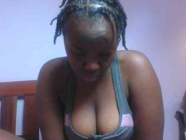 SweetAriah webcam