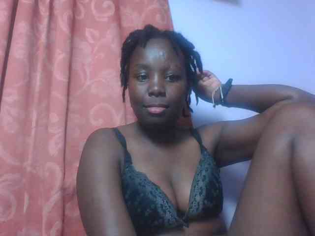 SweetAriah webcam