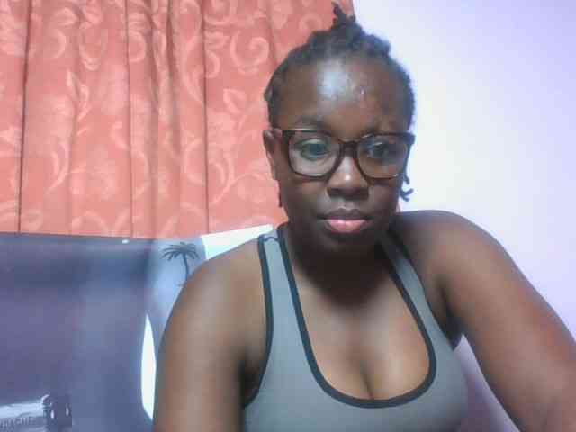SweetAriah webcam