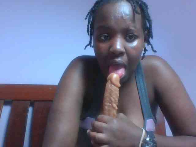 SweetAriah webcam
