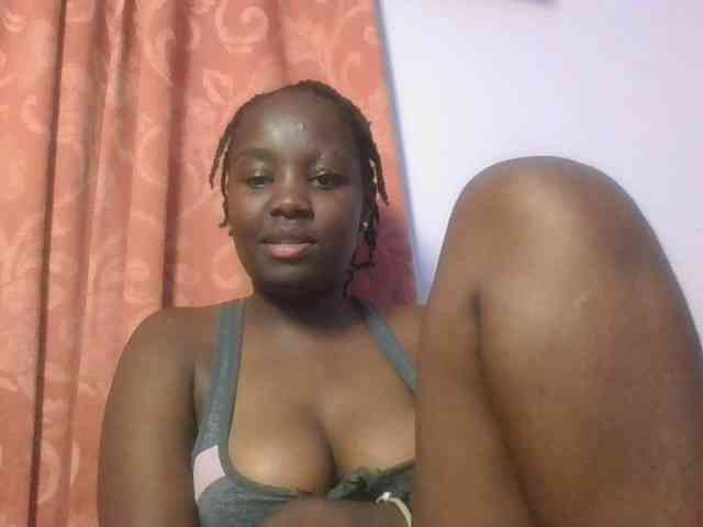 SweetAriah webcam