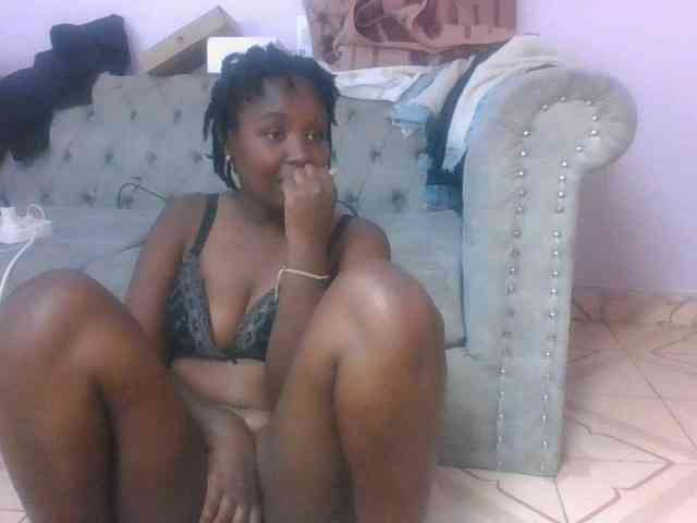SweetAriah webcam