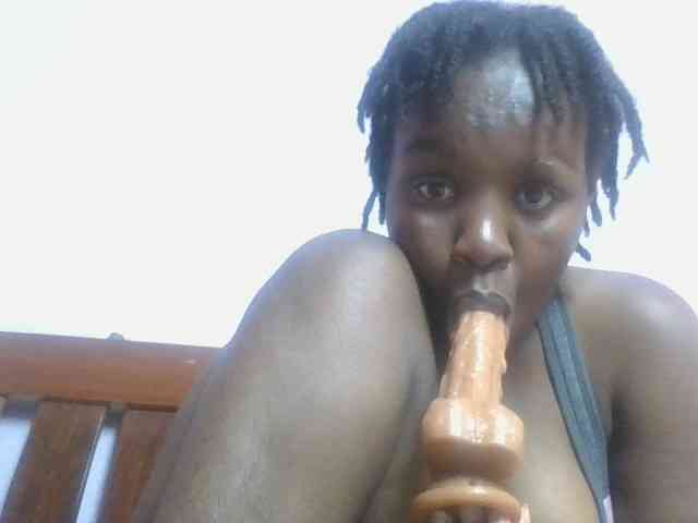 SweetAriah webcam