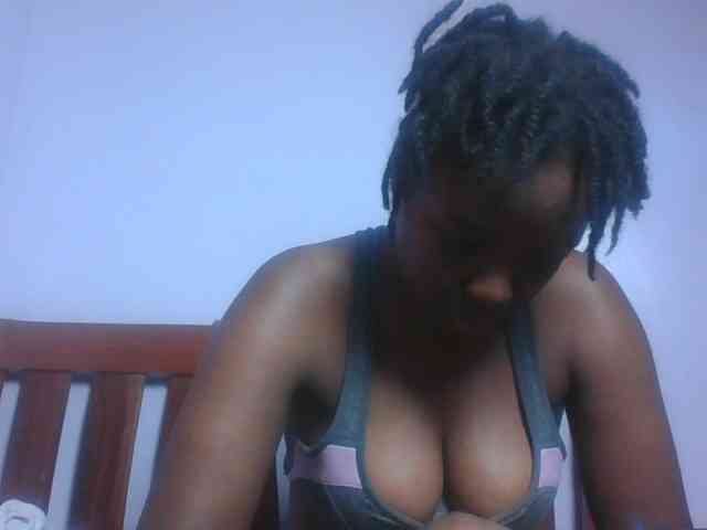 SweetAriah webcam