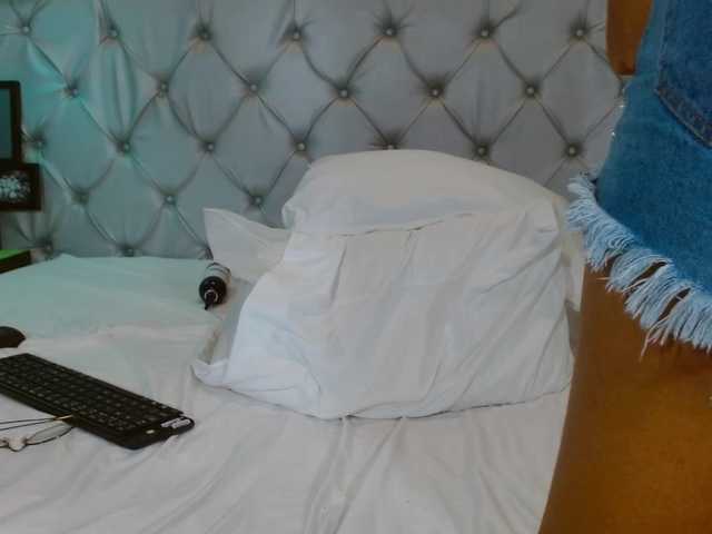 noah-0814 live cam on BongaCams