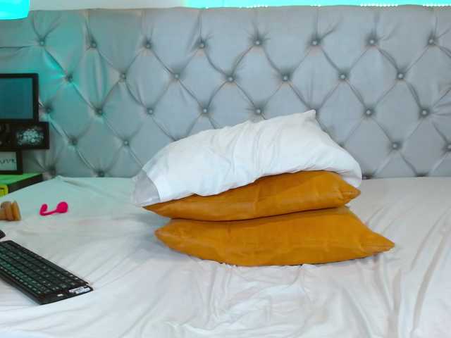 noah-0814 live cam on BongaCams