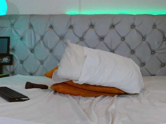 noah-0814 live cam on BongaCams