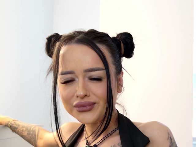 Sex chat gratuit in direct cu KattyPery1 pe BongaCams