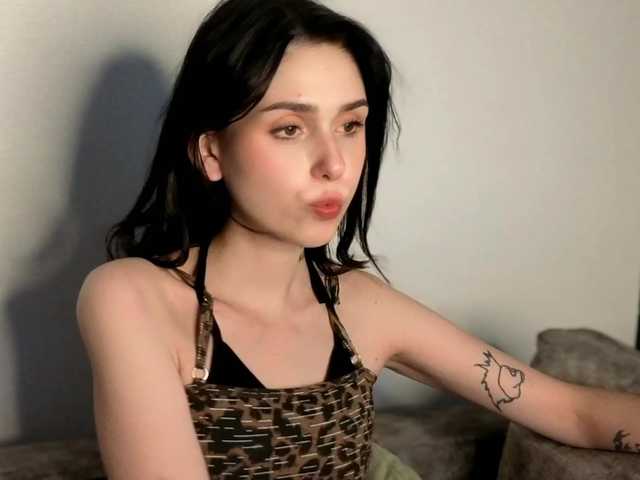 Lola-Aura live cam on BongaCams