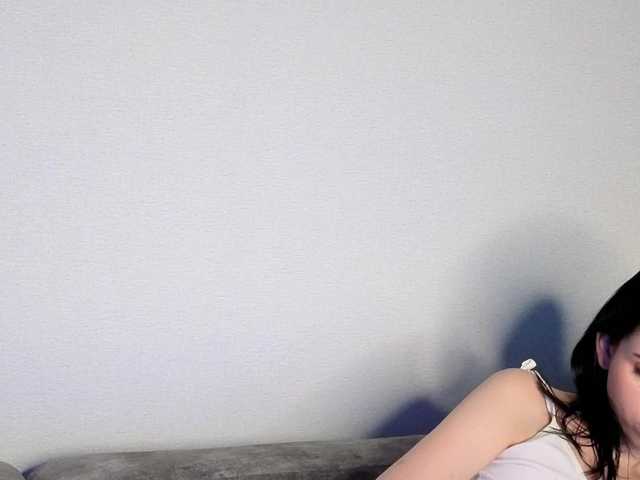 Lola-Aura live cam on BongaCams