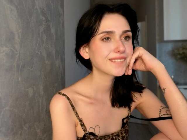 Lola-Aura live cam on BongaCams