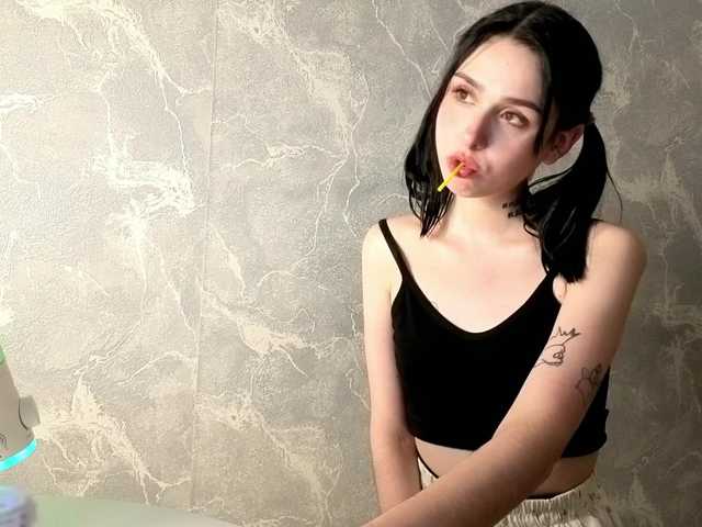 Lola-Aura