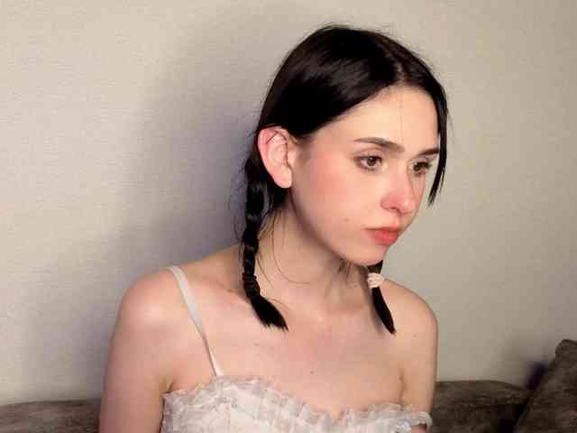 Lola-Aura