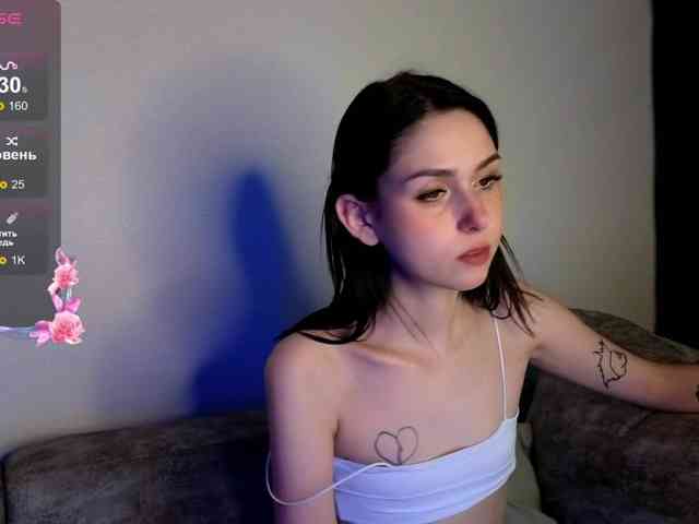 Lola-Aura Sex Cam Show