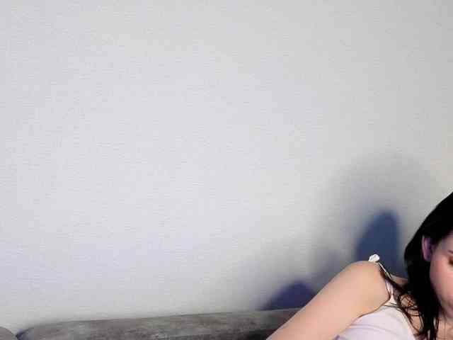 Lola-Aura webcam