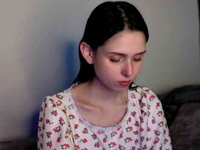 Lola-Aura webcam