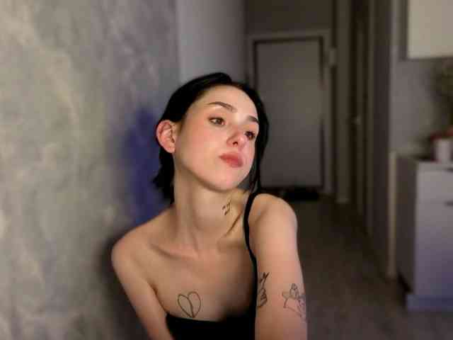 Модель: Lola-Aura