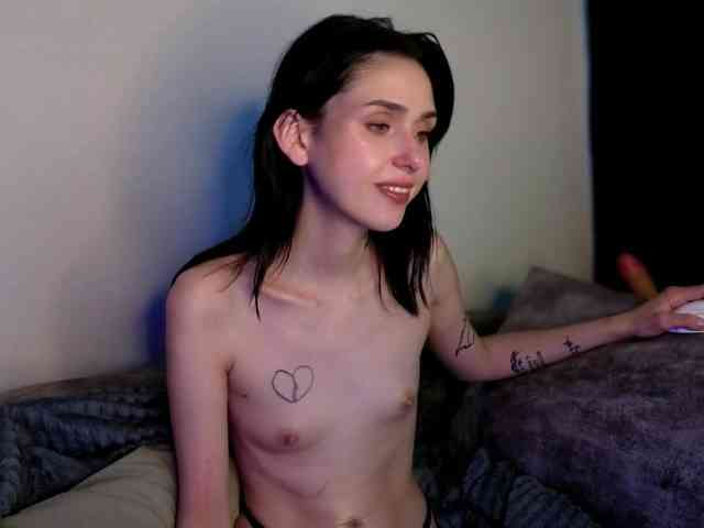 Lola-Aura webcam