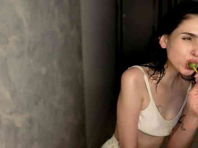 Lola-Aura Live Webcam on BongaCams