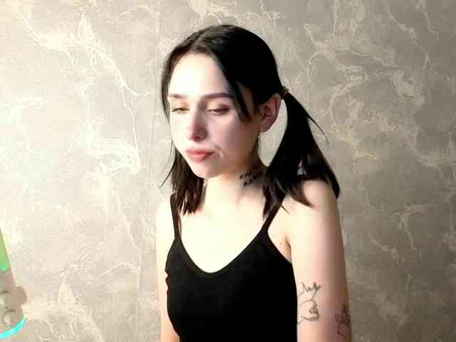 Lola-Aura