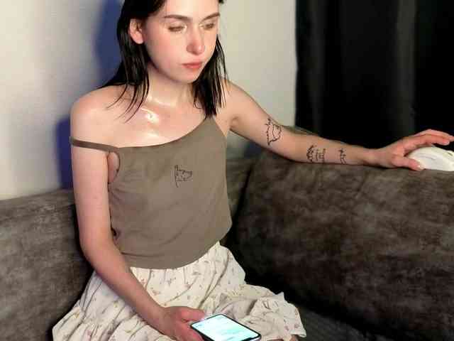 Model: Lola-Aura