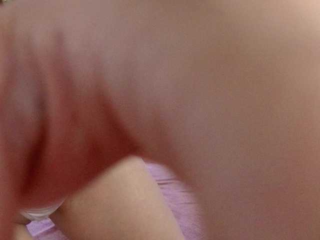 CrystalDomme live cam on BongaCams
