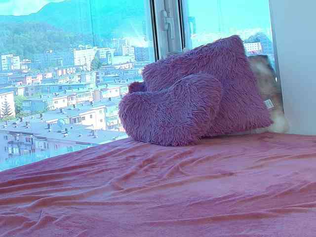 CrystalDomme webcam