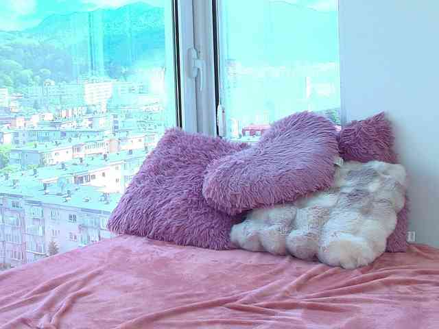 CrystalDomme webcam