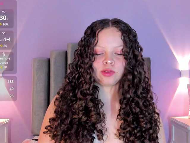 EvieRose live cam on BongaCams