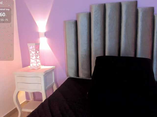 EvieRose live cam on BongaCams