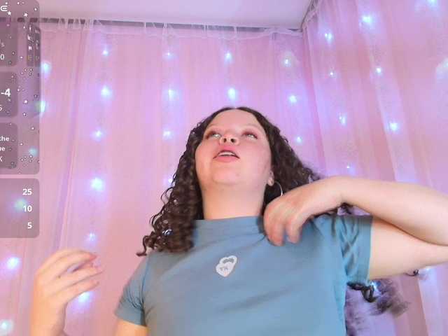 EvieRose live cam on BongaCams