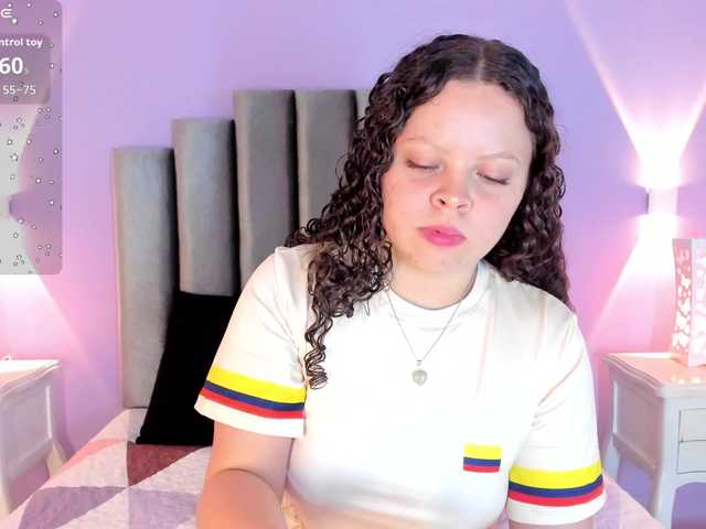 EvieRose live cam on BongaCams
