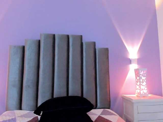 EvieRose live cam on BongaCams