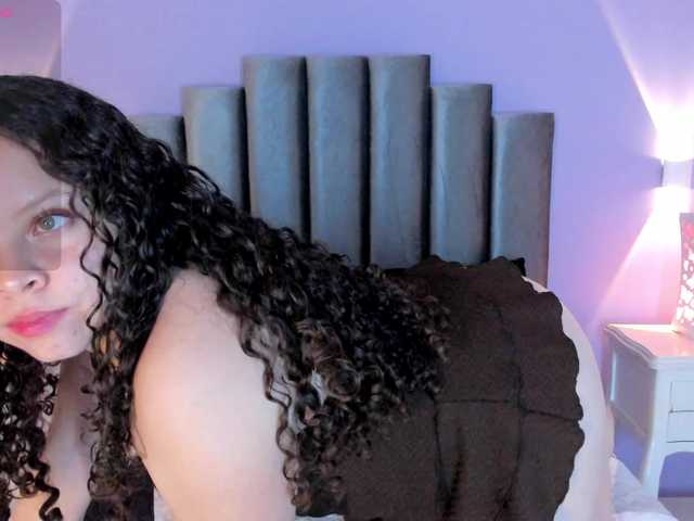 EvieRose live cam on BongaCams