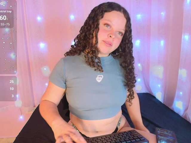 EvieRose live cam on BongaCams