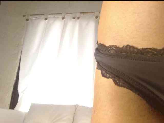 antonella-pink webcam