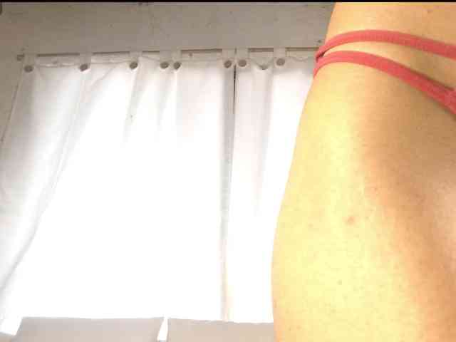 antonella-pink webcam